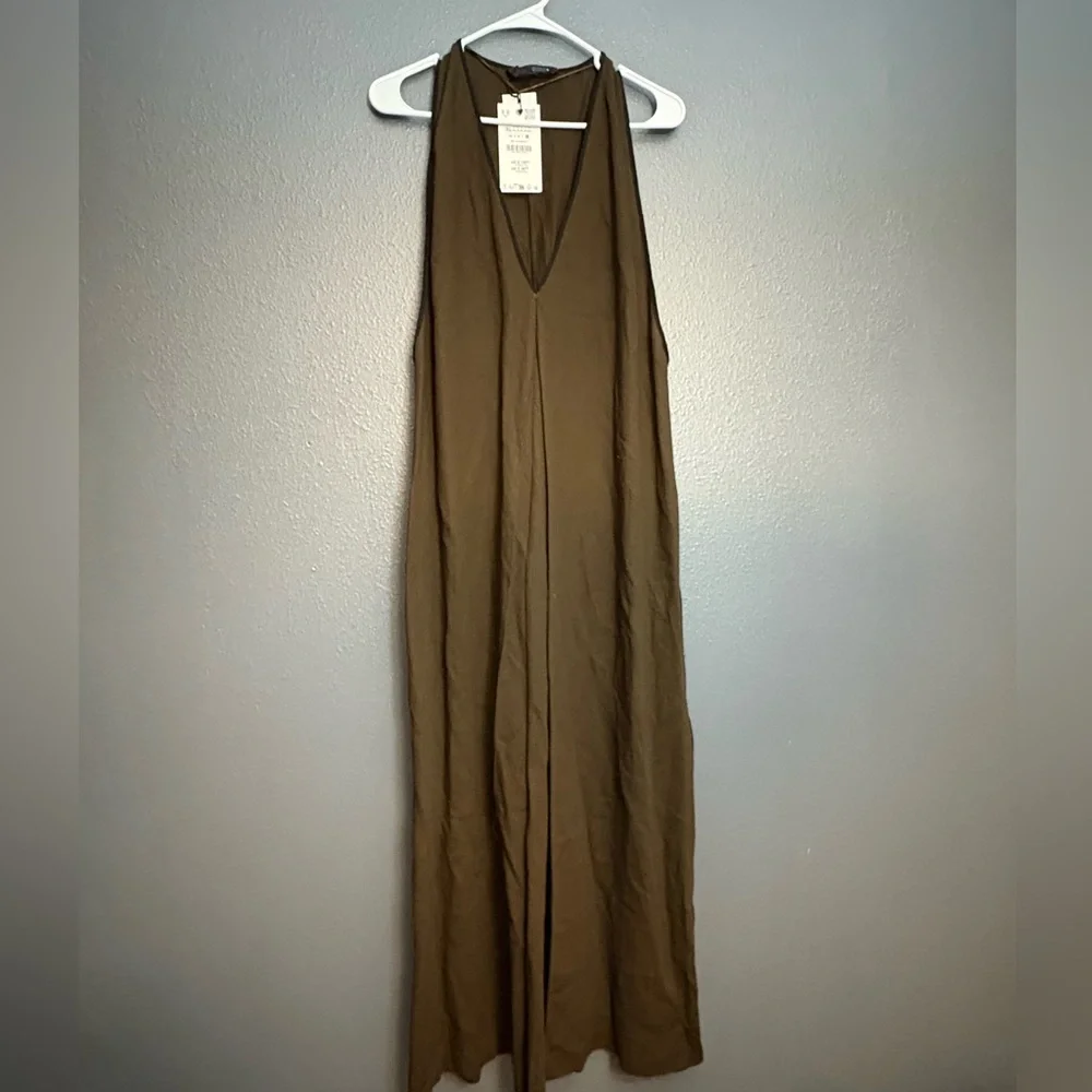 Elegant Brown Maxi Dress - Picture 4 of 7